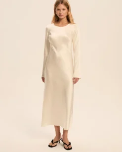 Jedwabna sukienka Sangria maxi