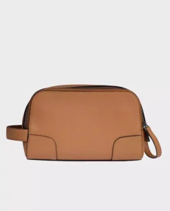 Kamelowa skórzana kosmetyczka
