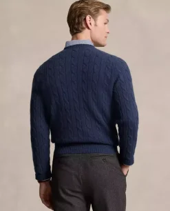 Kaszmirowy sweter o warkoczowym splocie