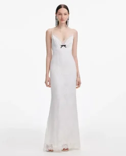 Koronkowa sukienka maxi