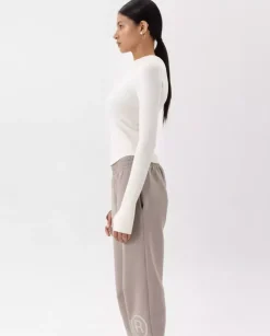 Kremowy longsleeve z logo