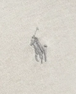 Kremowy sweter z haftowanym logo