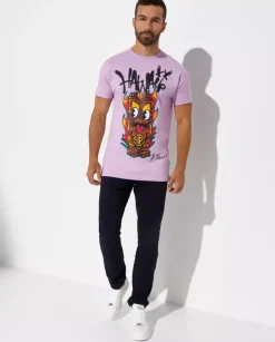 Liliowy t-shirt z kolorową grafiką