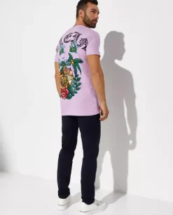 Liliowy t-shirt z kolorową grafiką