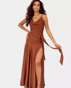 Maxi sukienka z rozcięciem Amber Elegance
