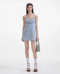 Niebieska jeansowa sukienka mini