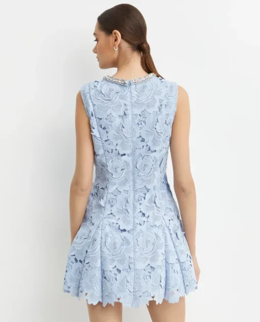 Niebieska sukienka mini