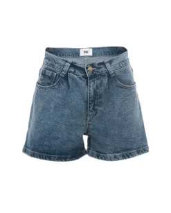 Niebieskie spodenki jeansowe