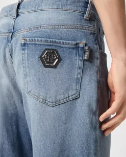 Niebieskie spodenki jeansowe z logo