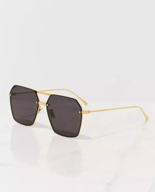 Okulary przeciwsłoneczne typu Aviator