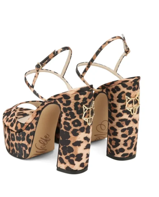 Sandały na słupku Fire Leopard