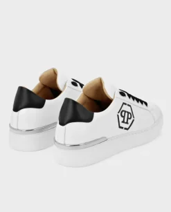 Skórzane białe sneakersy z logo