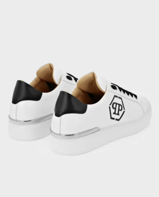 Skórzane białe sneakersy z logo
