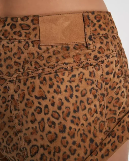 Skórzane krótkie spodenki w panterkę Bandit Low Waist
