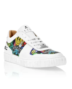Sneakersy z kolorowym nadrukiem