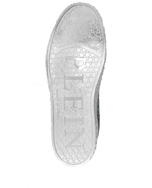 Sneakersy z lustrzanym efektem