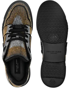 Sneakersy ze zdobieniem