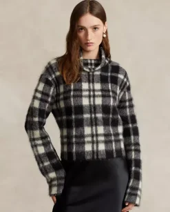 Sweter z golfem w kratkę