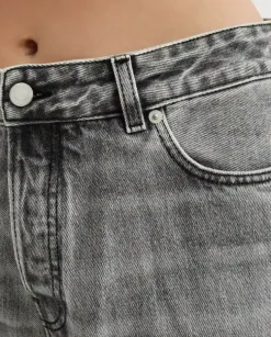 Szare jeansy Betty Boyfriend