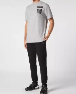 Szary t-shirt z naszywkami