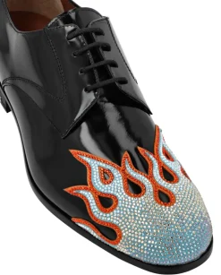 Sznurowane buty z kryształami