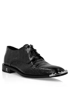 Sznurowane buty z motywem zwierzęcym