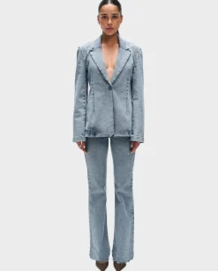Taliowana marynarka z denimu