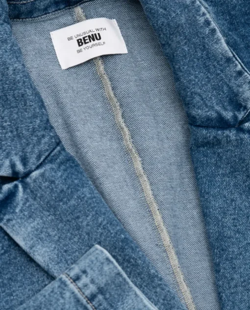 Taliowana marynarka z denimu