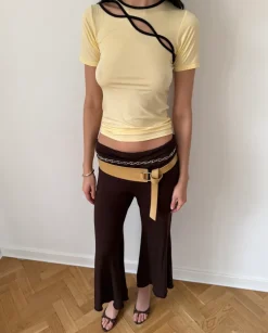 Top z kontrastowymi wycięciami Harper Butter Brown