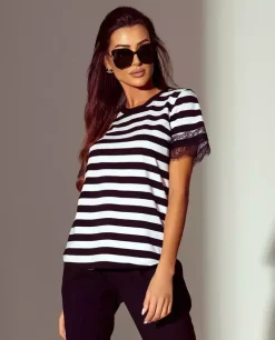 T-shirt w paski Strisca