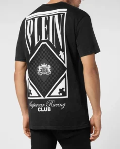 T-shirt z dużym nadrukiem na plecach