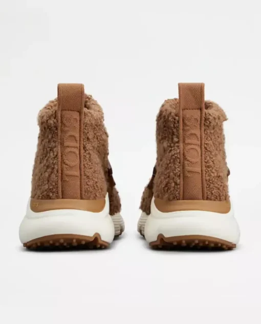 Wysokie brązowe sneakersy