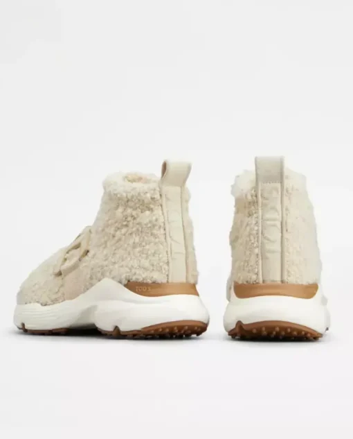 Wysokie kremowe sneakersy