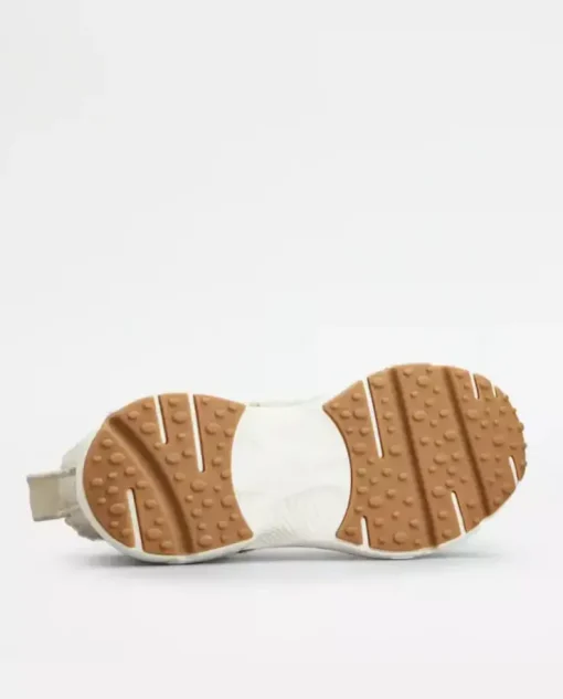 Wysokie kremowe sneakersy