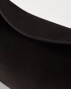 Zamszowa torebka na ramię Soft Baguette