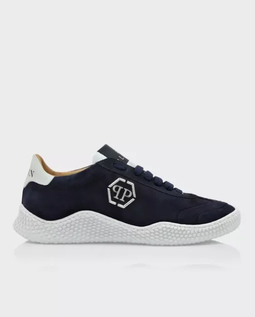 Zamszowe granatowe sneakersy Runner